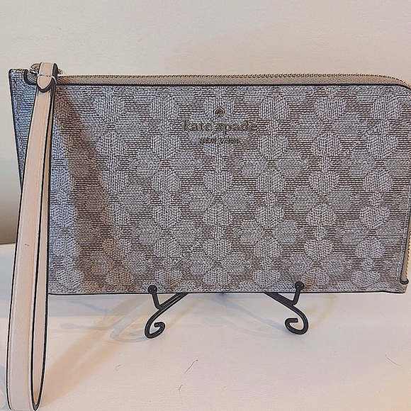 KATE SPADE NWT - Picture 1 of 3
